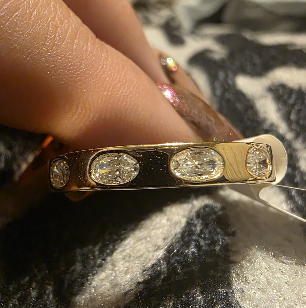 Elegant Gold Ring
